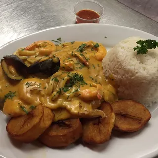 Pescado a Lo Macho Sou