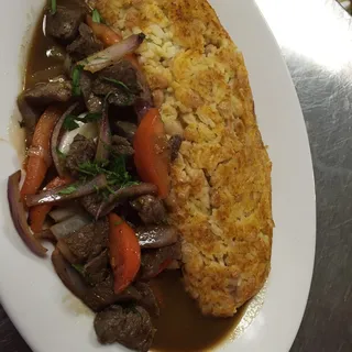 Tacu-Tacu con Lomo Saltado