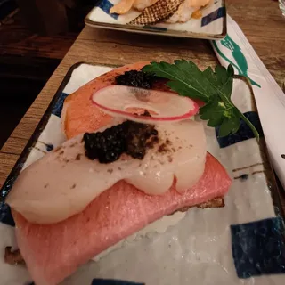 12pc Omakase Sashimi (No Uni)