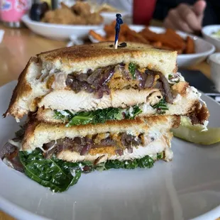 Special: Chicken, sweet potato, red onion, greens