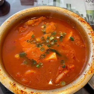 Gimchi-Jjigae Lunch