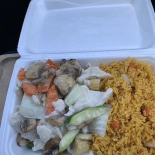 57. Moo Goo Gai Pan