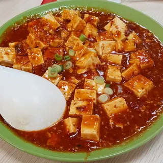 Hot Spicy Bean Curd with Pork