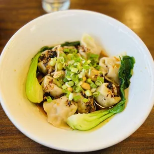Spicy pork wontons