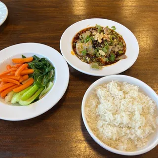 21.Sliced Beef Shank and Tripe in Chili Sauce/