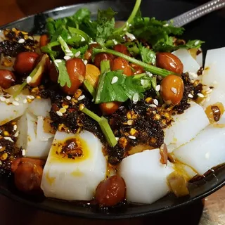 Bean Jello in Red Chili Sauce