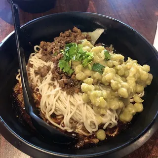 Noodle with Peas & Meat Sauce