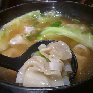 Wonton with Chicken Broth