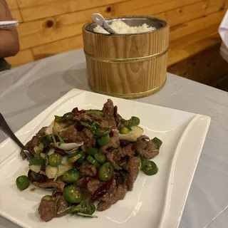 B2. Beef with Peppers and Cilantro-