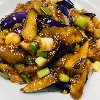 V4. Eggplant with Garlic Sauce-