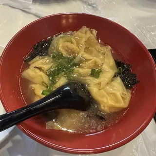 N5. Wonton in Chicken Broth-