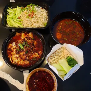 Chong qing Xiao mien, dry noodle and pork belly with garlic sauce