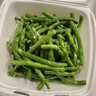 Garlic green beans