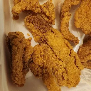 a tray of fried chicken