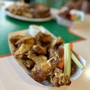 food, fried chicken, bbq wings, poultry, fried chicken wings, chicken, bbq chicken, chicken wings and fried chicken, chicken wings