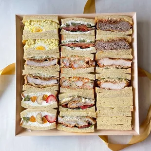 Sando Ni (18pc sando box)