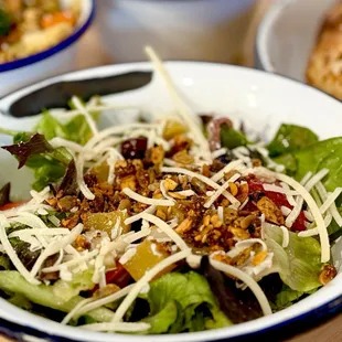 Beets and berries salad
