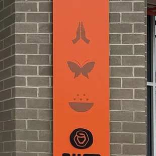 The symbols on the banner say it all: Only the best for you will do.