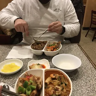 1. Jjam-Bbong Soup
