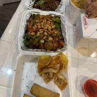 2 entries non seafood meal for 2 people came with 2 containers of Egg Drop Soup