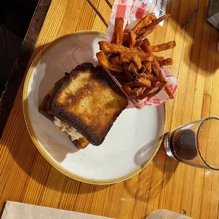 The Doc (on gluten free bread) with sweet potato fries