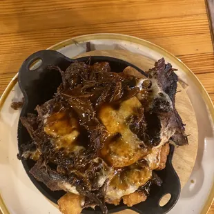 Tater tot poutine