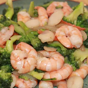 Shrimp (jumbo) with Brocolli