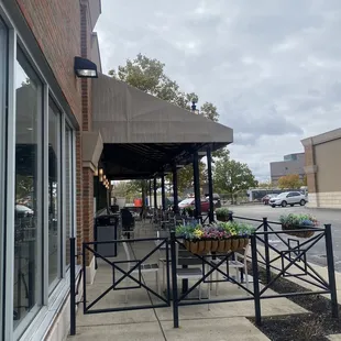 Cute little outdoor seating along the side of the restaurant