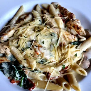 Creamy Penne pasta with chicken, lunch $12