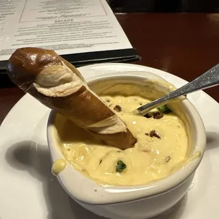 CHEF'S SIGNATURE SOUP