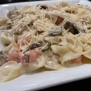 Chicken Alfredo Bowtie Pasta