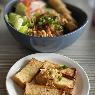 Shrimp vermicelli bowl w/side of tofu.
