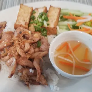 Lemongrass Chicken and Tofu Plate