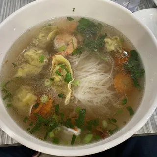 Wonton Pho