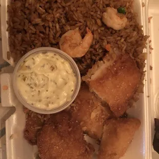 Fried fish (6$) with tartar sauce and shrimp fried rice (+2.25$).