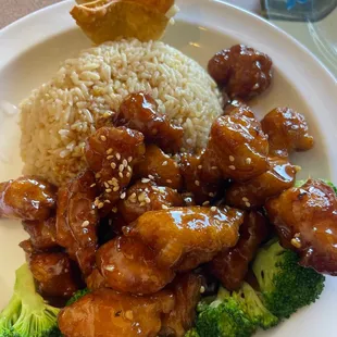 Sesame chicken  minus  one  Rangoon bc daughter couldn&apos;t wait