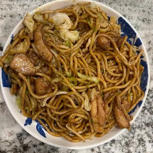 Chicken Lo Mein