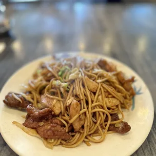 Three Flavor Lo Mein