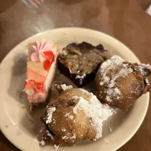 Strawberry cheesecake, Chocolate cake, Fried oreos