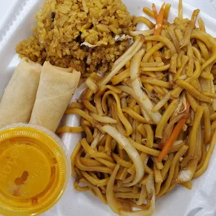 Lunch special. Lo mein no meat with a side of yum yum sauce  $7.50 Open during covid19 DRIVE THRU ONLY