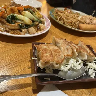House special Chow Fun without the pork BBQ and combination dinner special with cashew chicken and the pot  steak