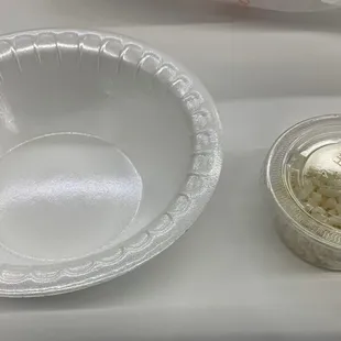 Size of sizzling rice portion given and soup bowl for dining in.