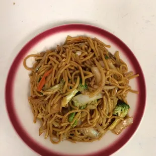 Vegetables lo mein