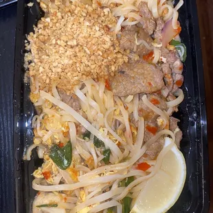 Beef Pad Thai, extra spicy