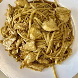 Chicken lo mein