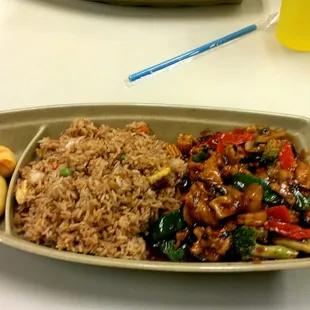 Chicken n&apos; hot garlic sause @ 6.5$