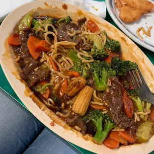 Beef broccoli over pan fried noodles spicy!!!