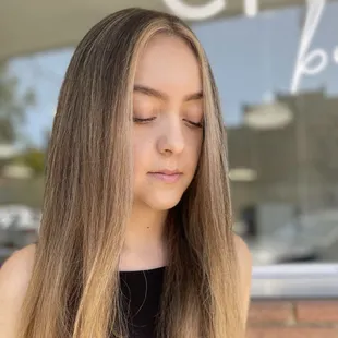 @chosensalonclovis blonde hair money piece