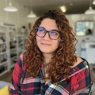 Curly hair stylist available. Curly hair haircut, natural hair, curly, coils, curls @chosensalonclovis @barbergirl559