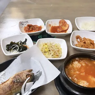 Grilled Mackerel and Kimchi Stew Combo